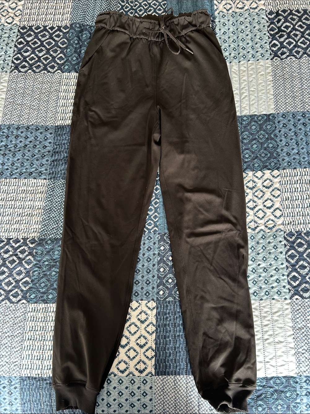Women’s lululemon Black Drawstring Jogger Pants -